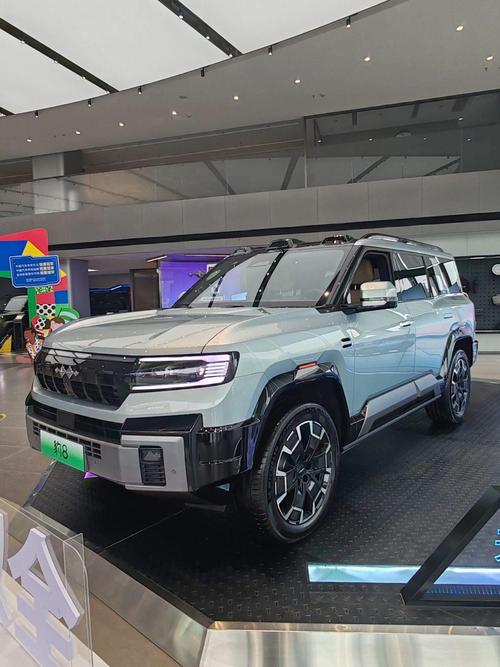 东莞180比亚迪方程豹硬派越野的爆款，英菲尼迪35周年与你共成长